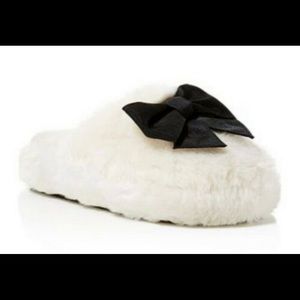 Kate spade ivory faux fur slipper
